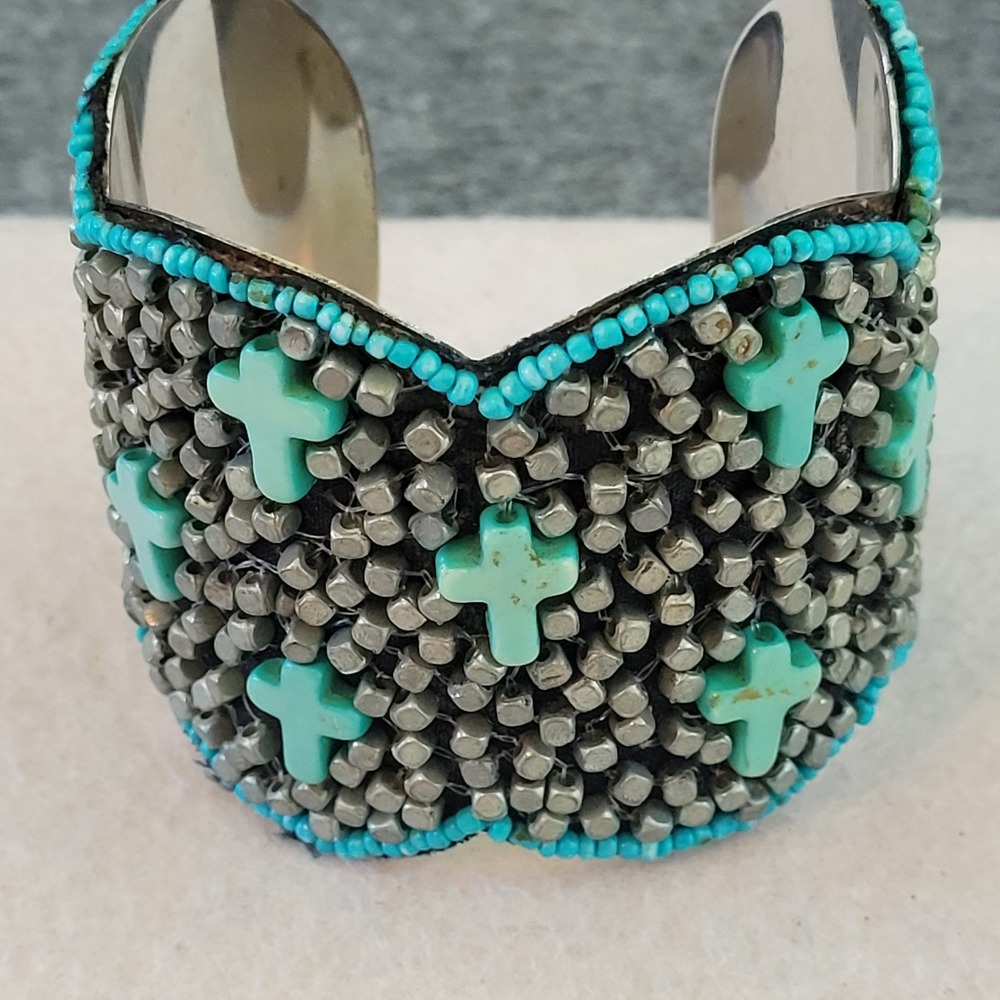 Turquoise Cross Beaded Wide Cuff Bracelet Silver Tone Boho Southwestern 6.5in - Picture 3 of 6
